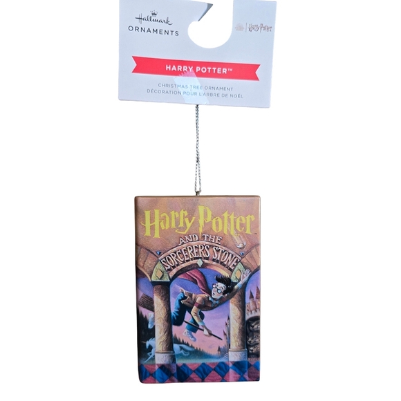 ✨ Harry Potter and the Sorcerer's Stone Hallmark Christmas Ornament - Picture 2 of 3